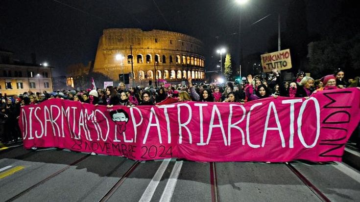 “Sabotiamo il patriarcato”: il grande ritorno in piazza in nome della libertà femminile