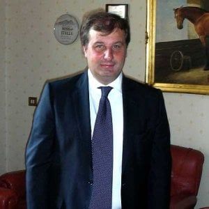 Nola, sindaco si dimette su Facebook: "Serve un nuovo patto"