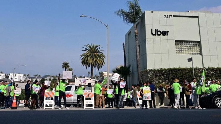 Lyft mette uno “zero” di troppo nel comunicato. I trader-bot scatenano gli acquisti e il titolo vola