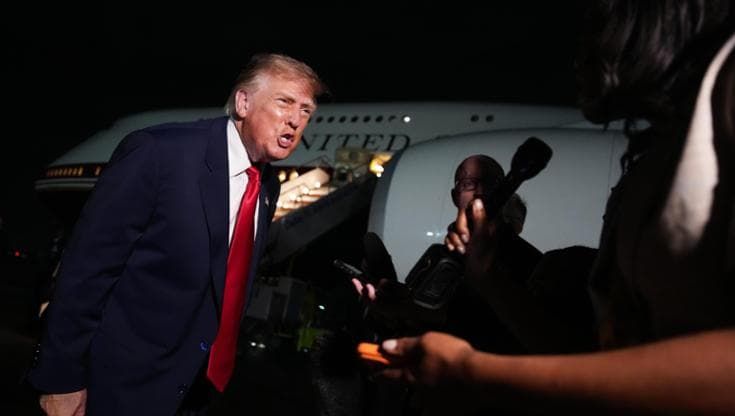Trump contro i freni all’IA: “Una cospirazione malata”