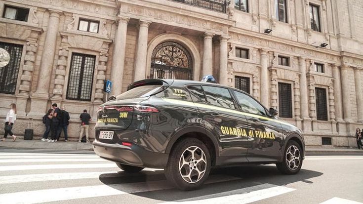 Urbanistica a Milano, opposizioni all’attacco: “Sala deve dimettersi”. Salvini: “Sconcertato”