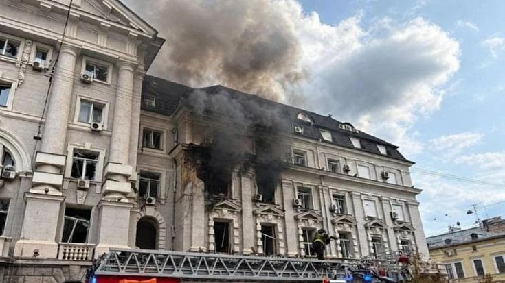 Raid russo contro gli 007 di Kiev. Trump: “Putin non colpirà la Nato”