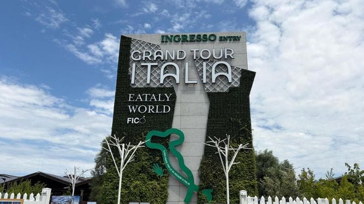 Grand Tour Italia in rosso, nuovo bilancio negativo per Farinetti: persi 14 milioni in 3 anni