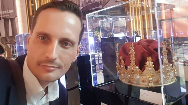 The Italian craftsman behind Hollywood’s bling