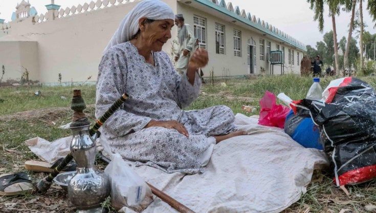 Afghanistan, offensiva dei talebani sui grandi centri: assalto a Herat, Lashkar Gah e Kandahar