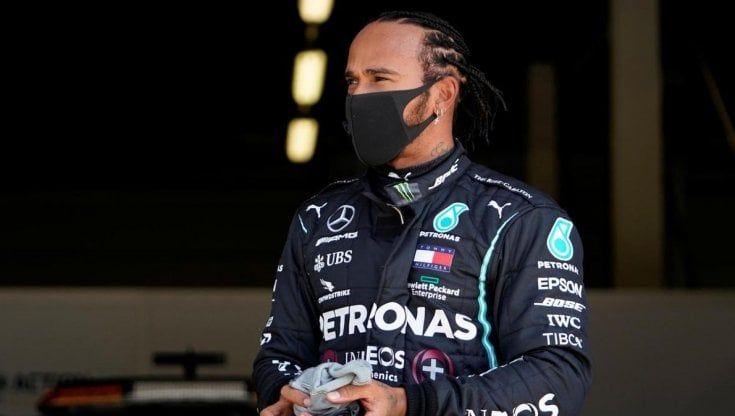 F1, Hamilton resta alla Mercedes: ufficiale il rinnovo