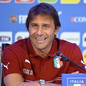 Conte, primo giorno a Coverciano: "Balotelli? Niente regali"