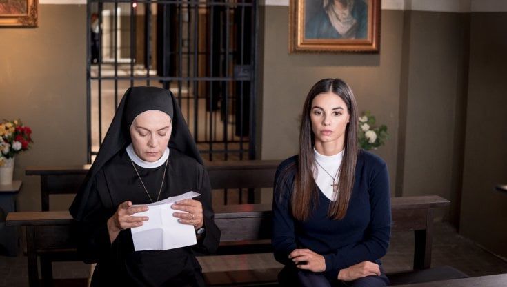 'Che Dio ci aiuti 7', cambio della guardia tra Elena Sofia Ricci e Francesca Chillemi 