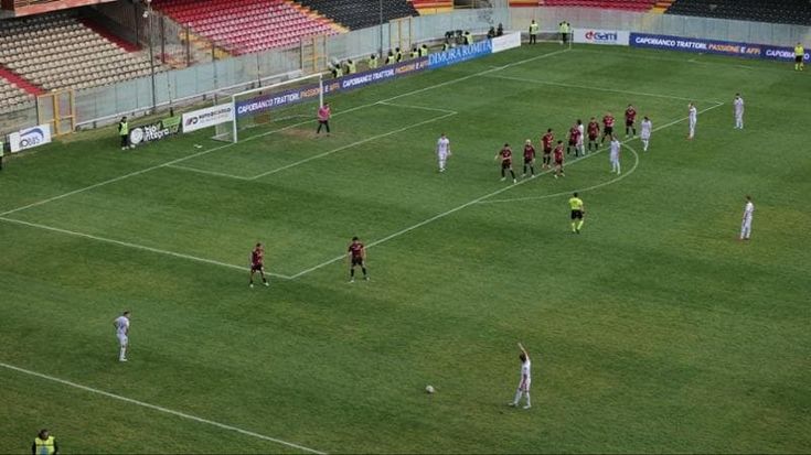 Catania sprecone a Foggia, i rossazzurri non vanno oltre l’1-1