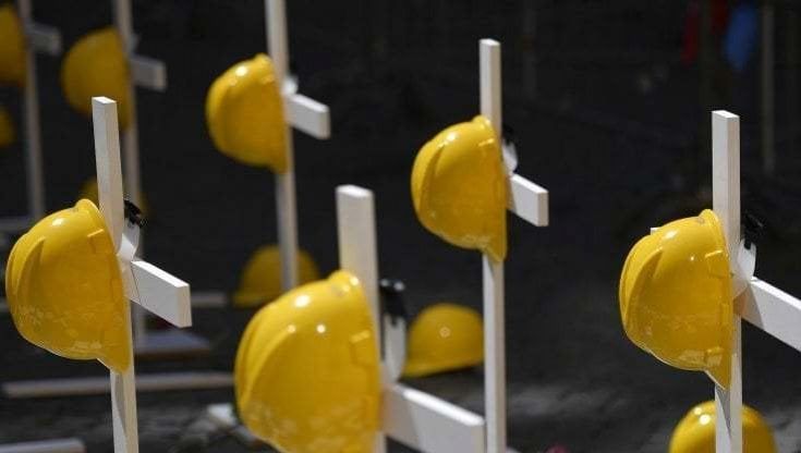 Morti sul lavoro, nel 2021 già dati record. L'Inail:  "Non basta più indignarsi"