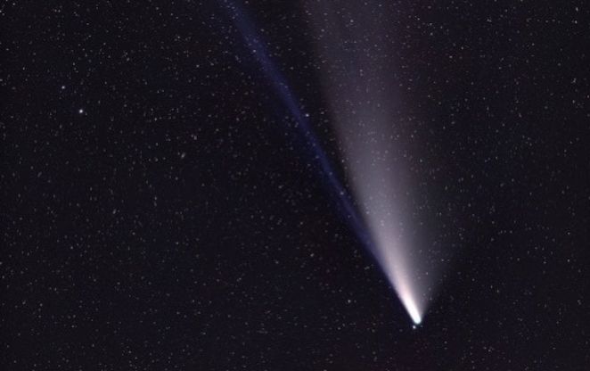 Lo spettacolo della cometa Neowise nel cielo del Lazio: ecco i giorni e gli orari migliori per vederla