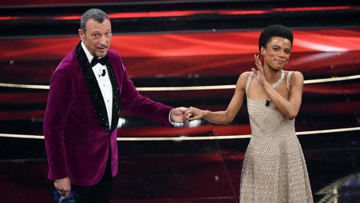 Sanremo 2022, Lorena Cesarini contro il razzismo emoziona i social: "Una lezione da brividi"