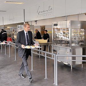 A Mirafiori, rivoluzione in mensa: menu vegetariani e dietista in fabbrica