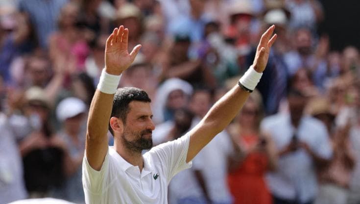 Djokovic, vittoria numero 106 a Wimbledon: superato il record di Federer