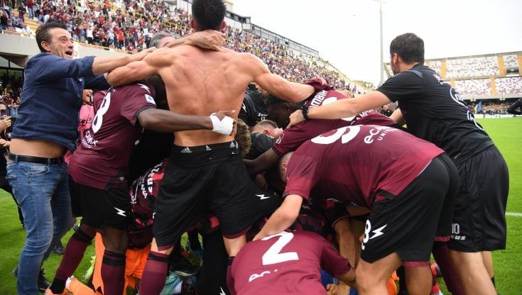 Salernitana-Verona 2-1: Dia al 94' beffa gli scaligeri