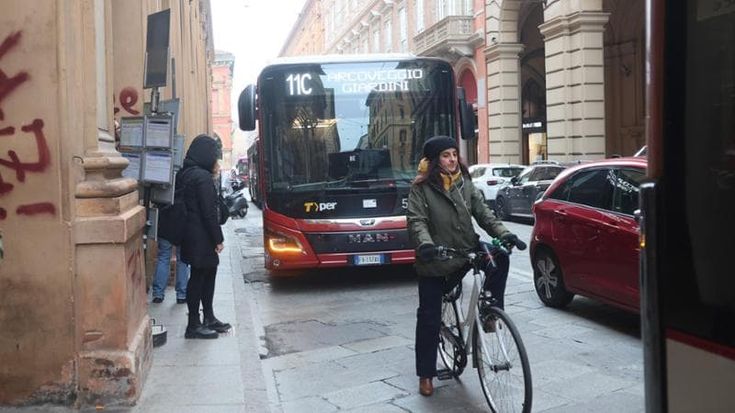 Sciopero dei mezzi di oggi, 24 gennaio: città, orari e fascia garantita