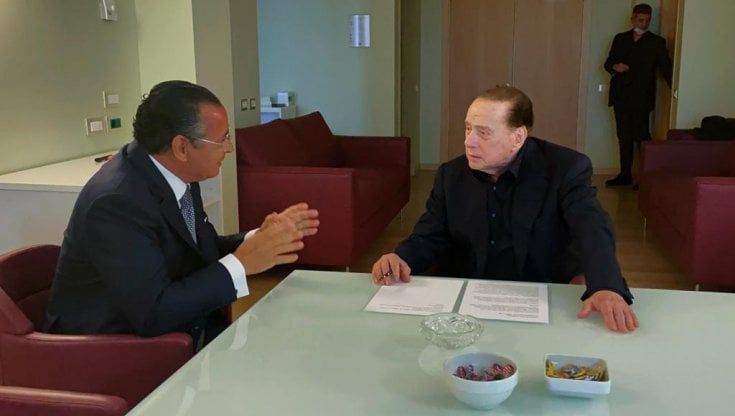 Silvio Berlusconi dimesso dal San Raffaele. Tajani: "Inutile nascondere che ha avuto qualche problema"