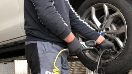 Auto ferma da tempo, ecco la guida per le gomme