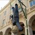 Macerata, fantoccio da colpire con le fattezze del Duce: è polemica