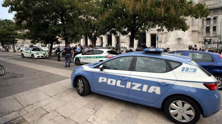 Milano, accoltellato al cuore nella notte vicino la stazione Centrale: gravissimo un uomo di 31 anni