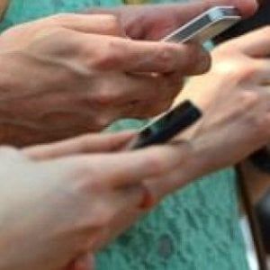 Disattivare la pubblicità sms: viaggio nel lato oscuro degli operatori telefonici