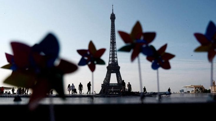 A Parigi raduno di leader e attivisti, in cerca di una risposta all'emergenza clima e alla povertà