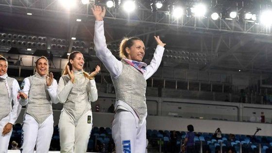 Palermo, la campionessa di scherma Vezzali alla scuola Falcone