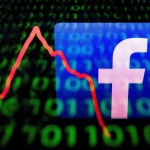 Facebook, dopo la maxi-multa arrivano conti sopra le attese: il titolo respira
