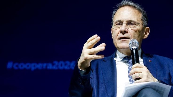 FdI, tensioni sulla direzione, Cirielli: “Parliamo di legge elettorale”. Dai vertici arriva lo stop