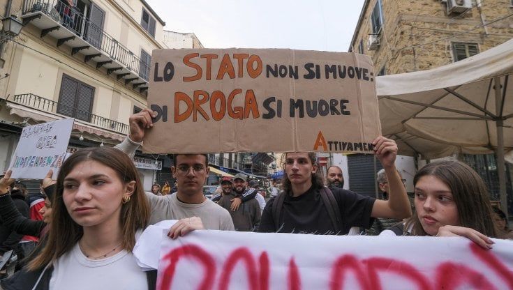 Palermo, emergenza crack: Lucia prostituta a 19 anni per comprare la dose