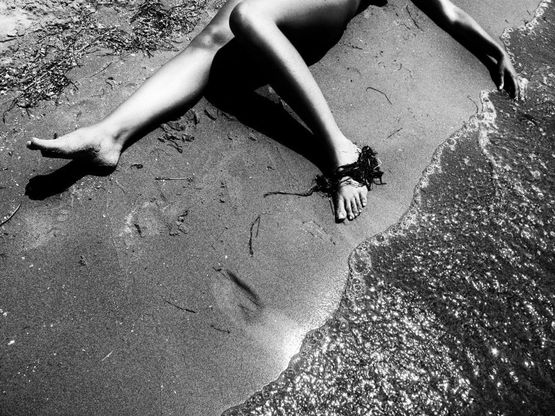 Crepe nell'anima, negli scatti in mostra a Bari il dolore delle donne