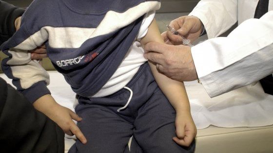 Bergamo, 17enne affetto da meningite batterica: non è grave