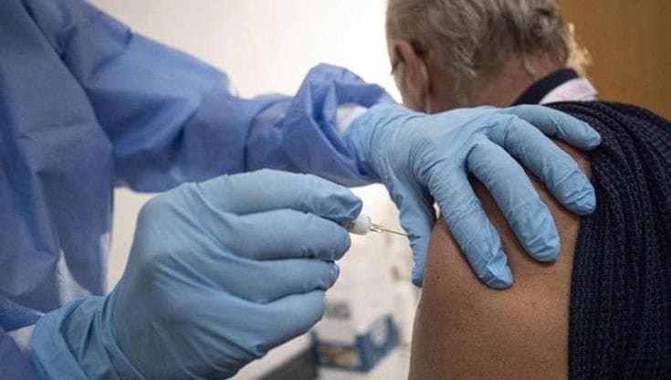 Influenza, 75 mila persone ammalate. Vaccino gratis per tutti dal 1° gennaio in Emilia-Romagna