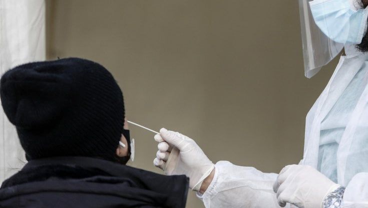 Covid, scoppia un focolaio dopo la veglia funebre in un paesino del Casertano