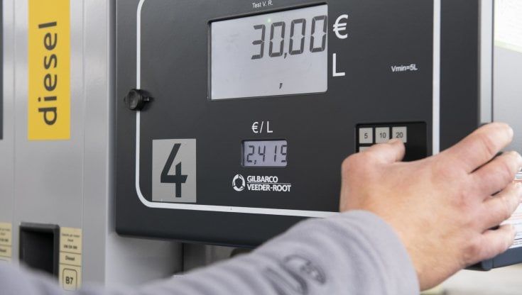 Bonus benzina da 200 euro: che cos'è e come funziona