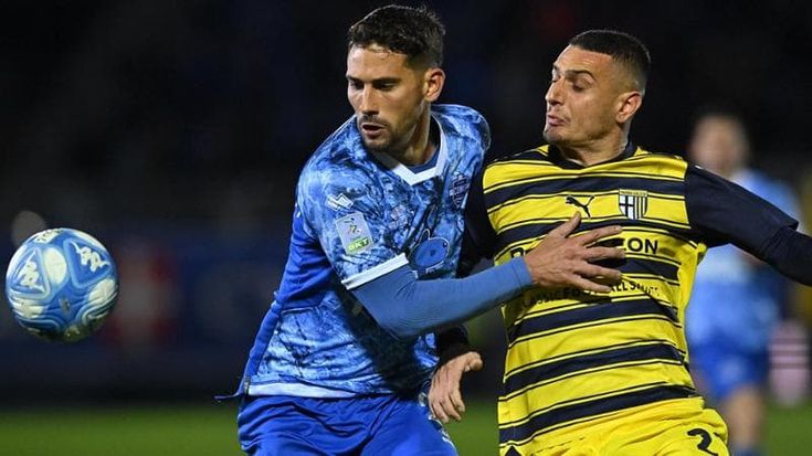 Serie B: la Cremonese in 10 rimonta il Palermo, il Como ferma il Parma. Venezia al secondo posto