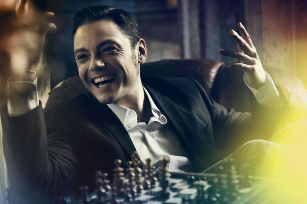 Tiziano Ferro, il fine è buono, all'asta i vestiti per Save the Children