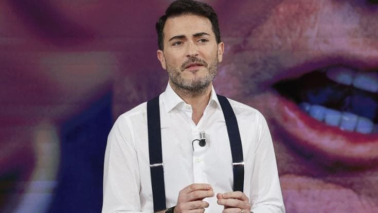 Monteleone si gioca la carta della maestra hot ma “Filorosso” non decolla negli ascolti