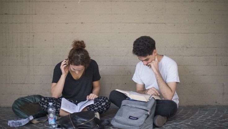 "Zinco nell'acqua delle fontanelle": la fake news mette in allarme gli studenti del Gramsci
