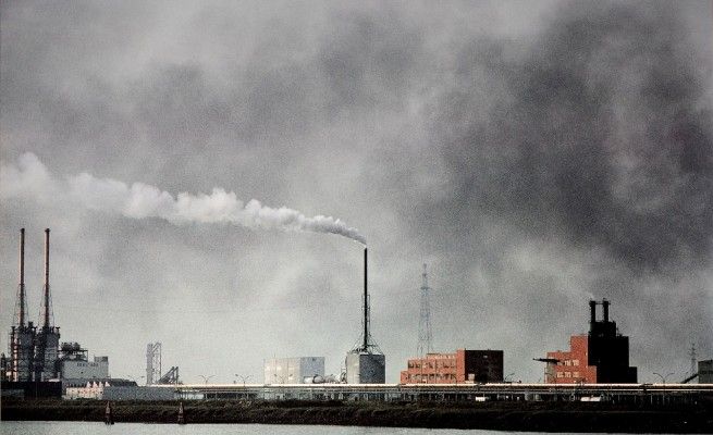 Ciminiere e catene di montaggioal Mast va in scena il lavoro