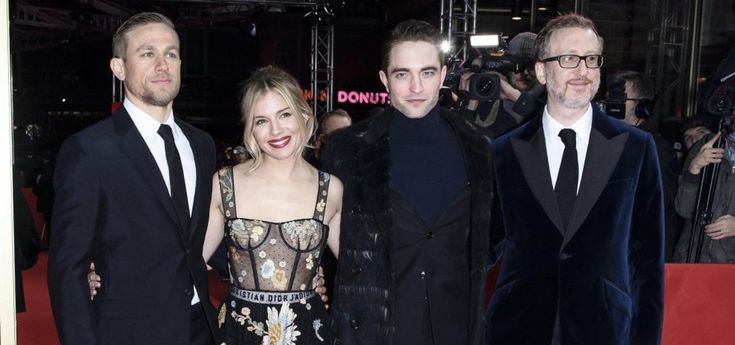 Hunnam accanto a Robert Pattison e Sienna Miller, alla Berlinale è nato nuovo divo