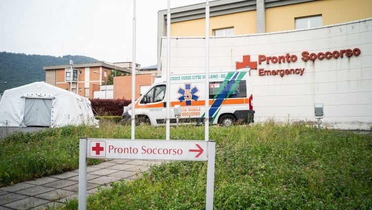 Coronavirus, inchiesta su Alzano Lombardo: "Sanificazione incompleta in ospedale", dirigenti accusati di falso