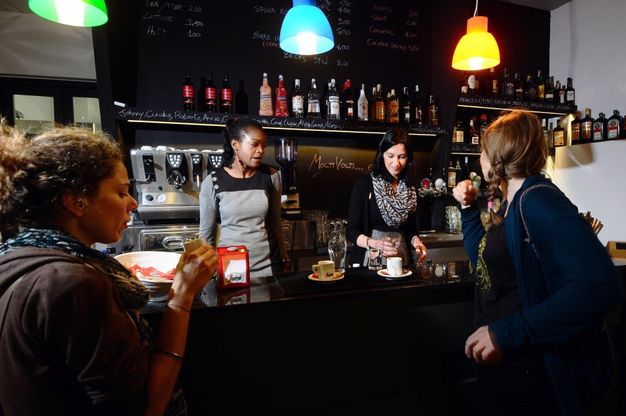 Ballar&ograve;, co-working al ristorante