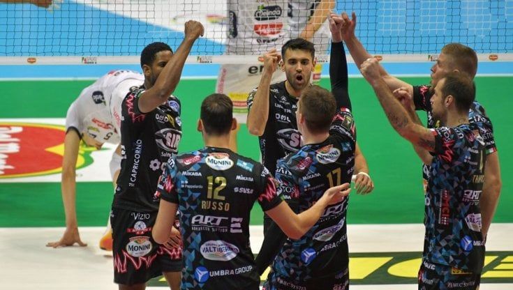 Volley, Coppa Italia: nessuna sorpresa, in finale è ancora Civitanova contro Perugia