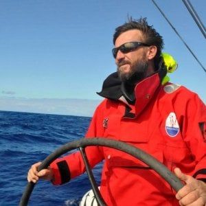 Vela, Los Angeles-Honolulu: rottura del timone, Soldini rallenta