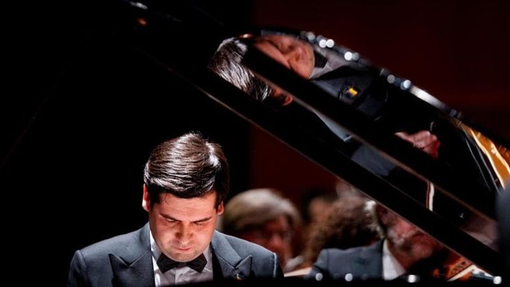 Il pianista ucraino Kholodenko all’Auditorium: “Antico e moderno, un viaggio in musica”
