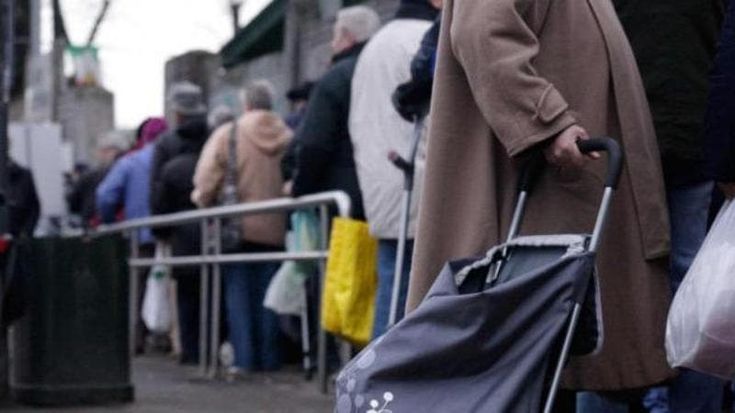 Reddito minimo, darlo a chi non lavora incoraggia i pigri? Ma l’evidenza racconta una storia diversa