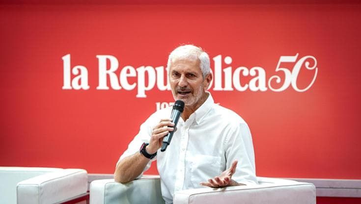 Salone del libro 2026, Gianrico Carofiglio: “La sinistra impari a parlare al cuore della gente”