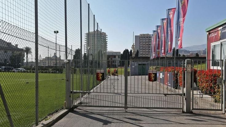 Genoa, il lungo derby di De Rossi. L’operazione Lazio è già partita