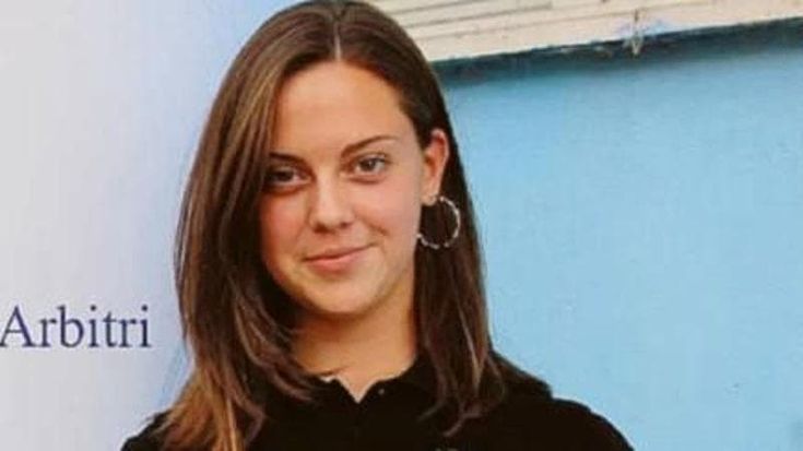 L'allenatore accusa l’arbitra: “È di Forza Italia, ci ha danneggiati perché mio padre è un candidato Pd”